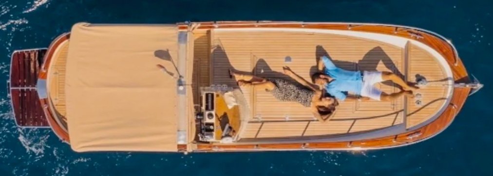 Didi boat tour, cinque terre experience on a typical boat.