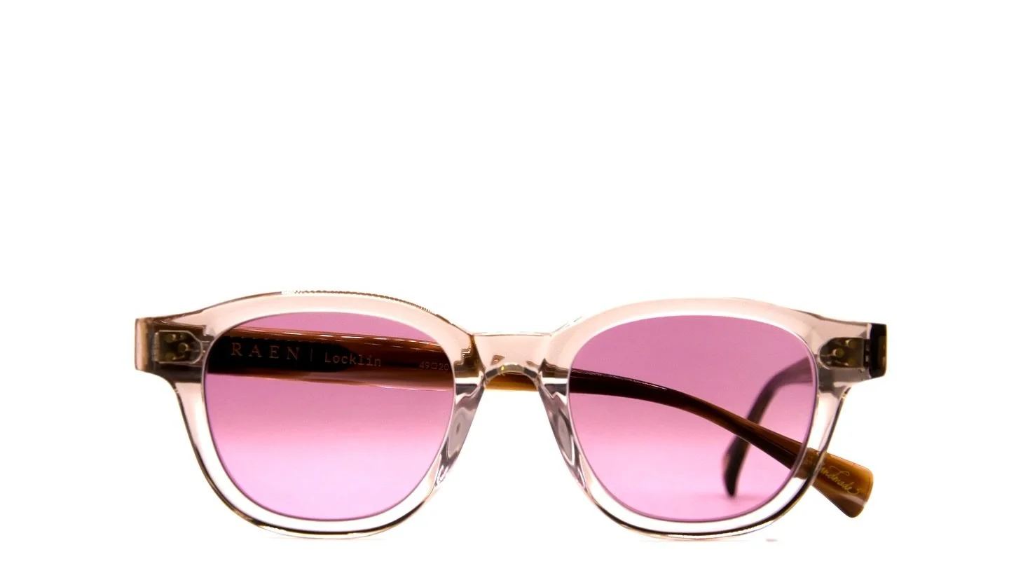 L&rsquo;esprit californien s&rsquo;invite chez nous, un design &eacute;pur&eacute;, des lignes r&eacute;tro et une touche de modernit&eacute; irr&eacute;sistible 🌴☀️ @raen