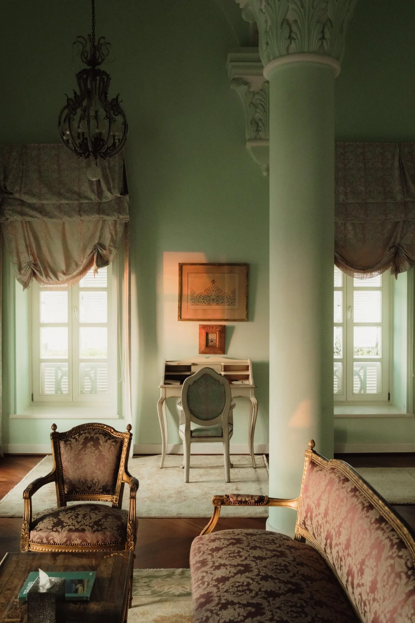 bedroom-la-maison-bleue-egypt.jpg