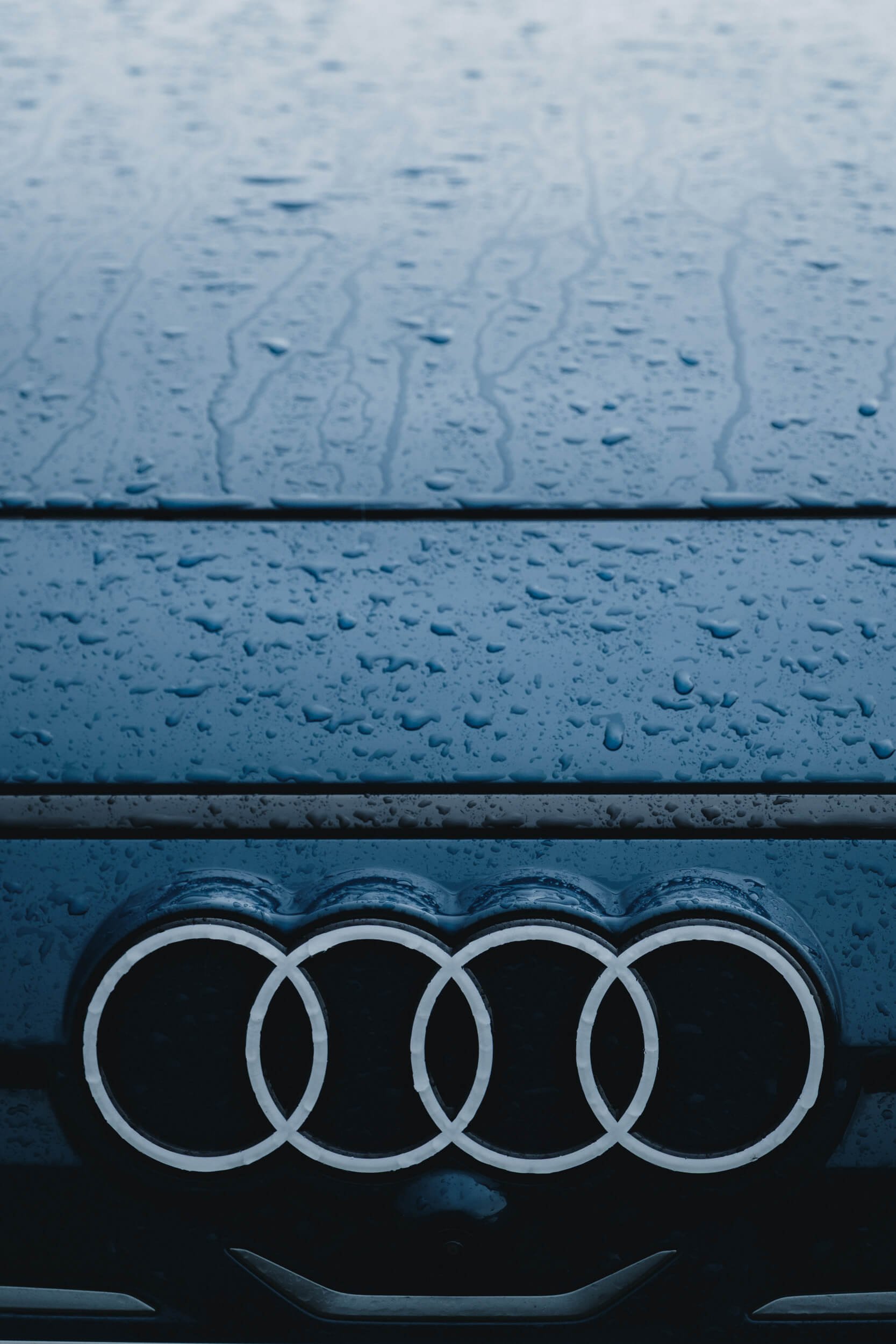 audi-a6-rain.jpg