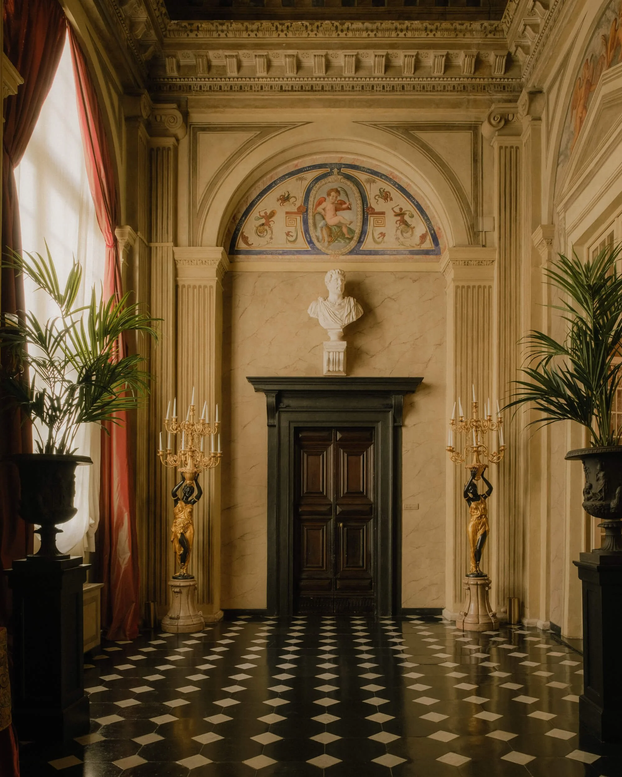 palazzo-spinola-genoa-hall.jpg