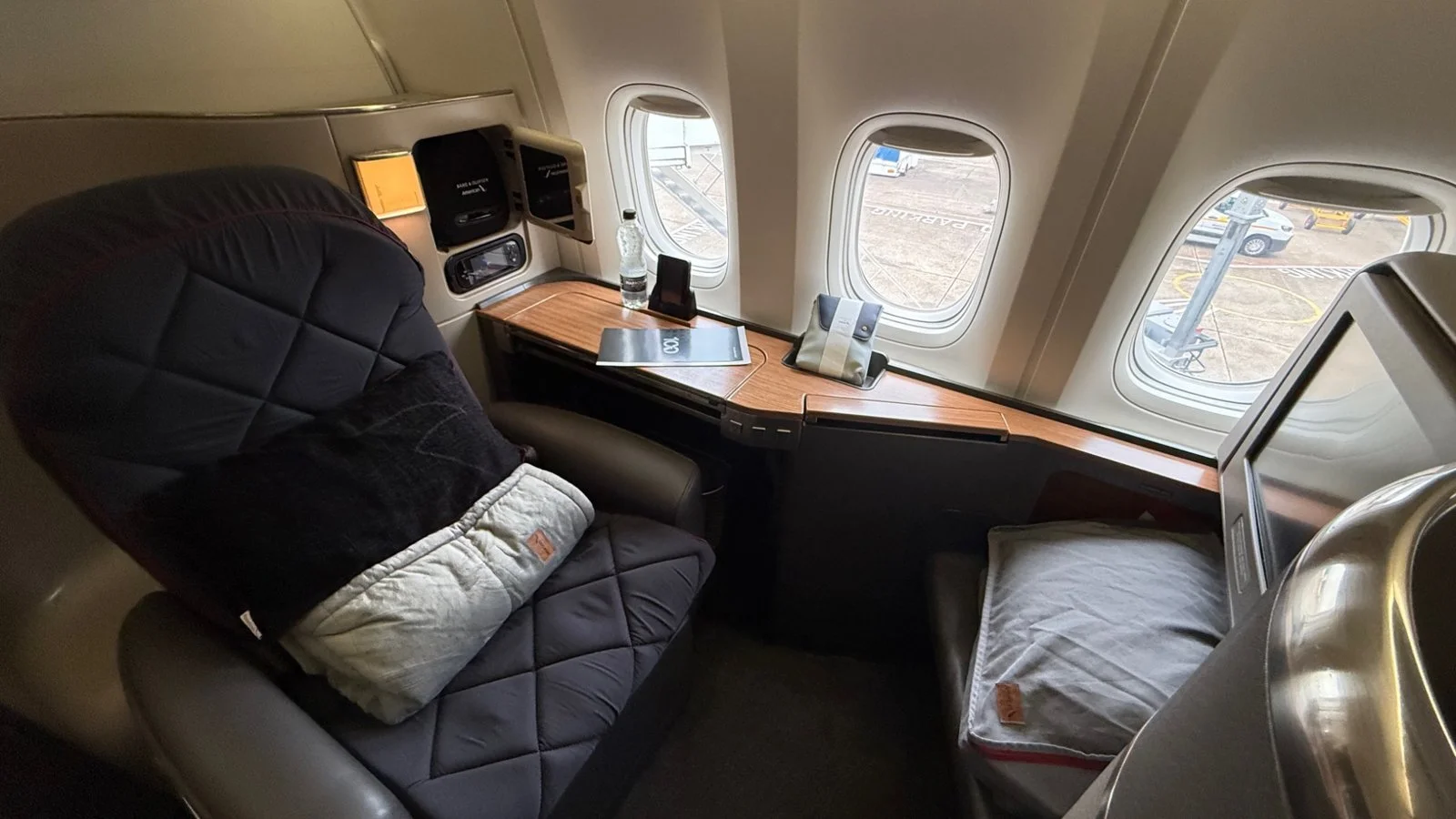 American Airlines Boeing 777 business class cabin on London Heathrow to Miami flight AA39