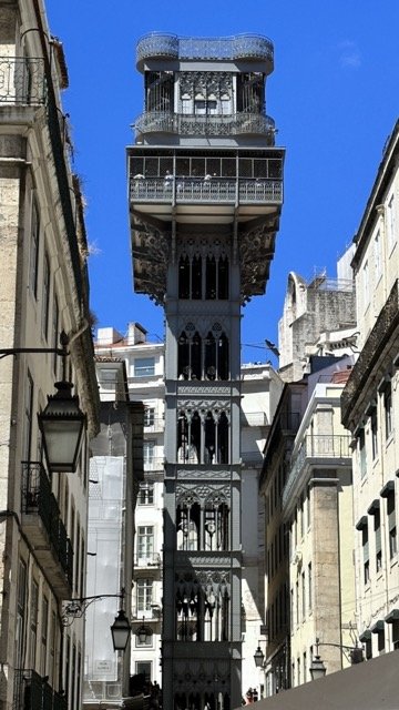Historic Lift Lisbon.jpeg
