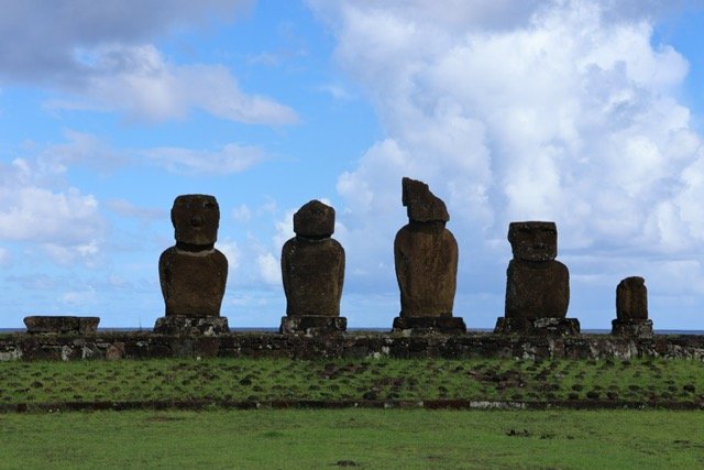 Nayara Hangaroa Moai Heads