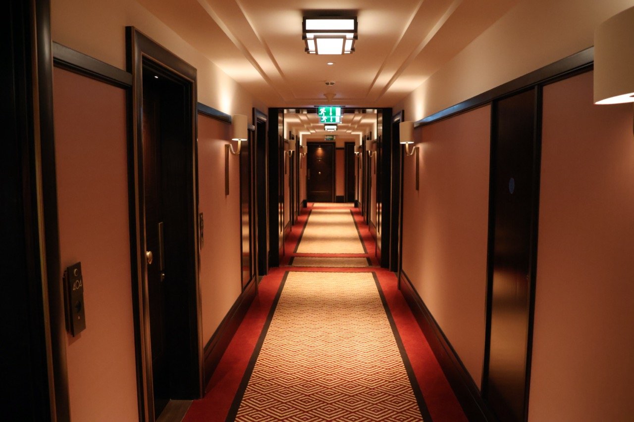 beaumont-hotel-london-hallway.jpeg