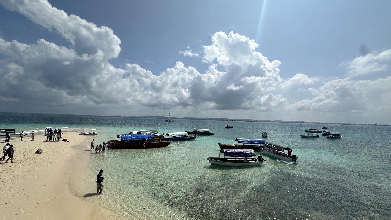 Private Sandbank Snorkelling and Discovering Prison Island