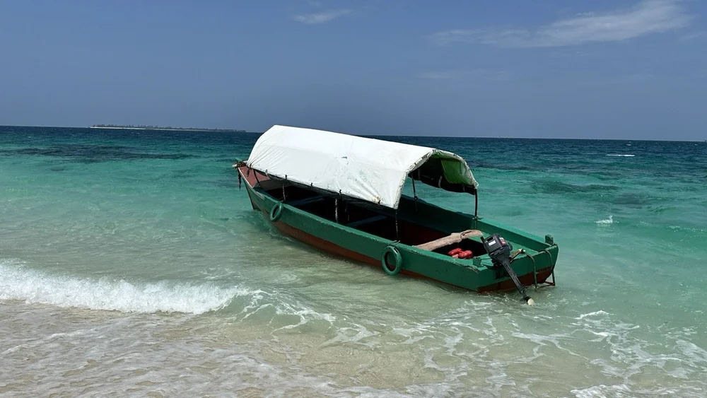 Private Sandbank Snorkelling and Discovering Prison Island