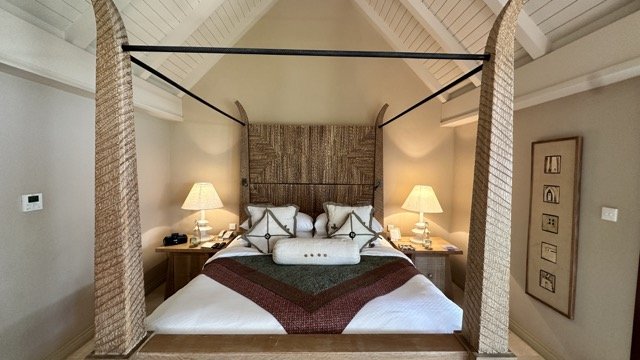 The_Oberoi_Mauritius_Villa_Bedroom.jpeg