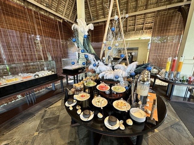 The_Oberoi_Mauritius_Buffet_Breakfast.jpeg