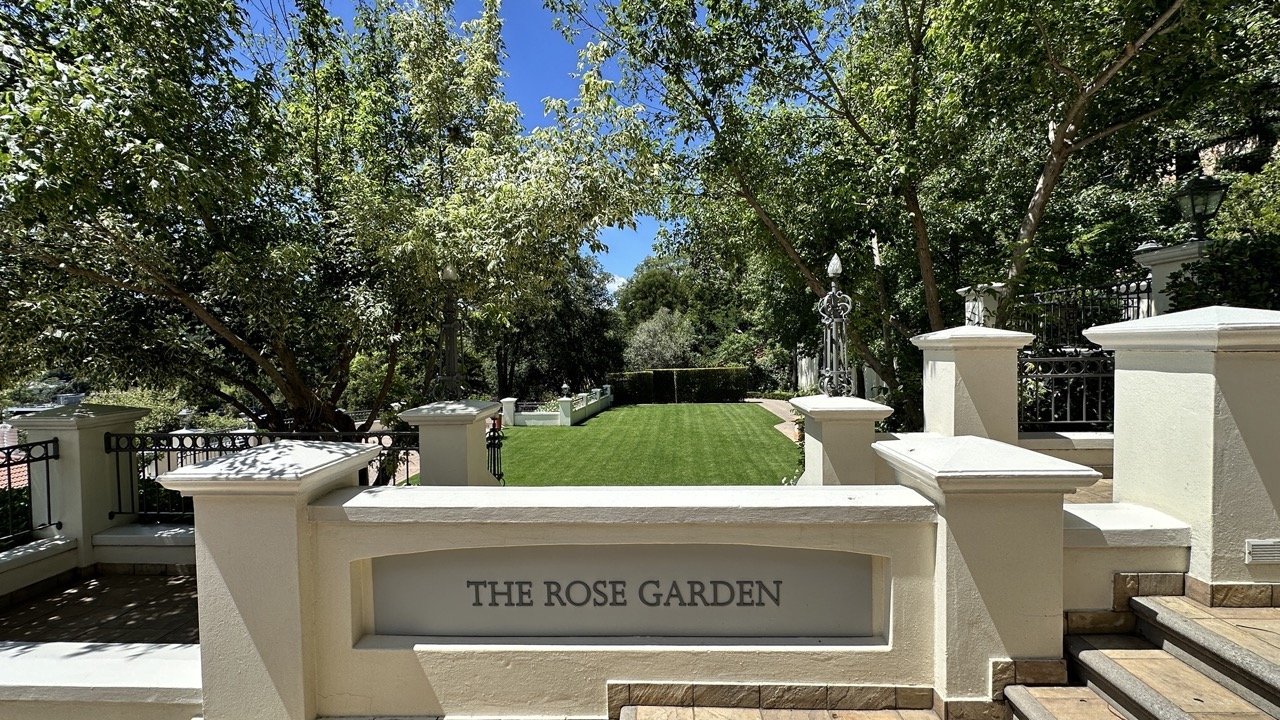 Four_Seasons_Johannesburg_Rose_Garden.jpeg