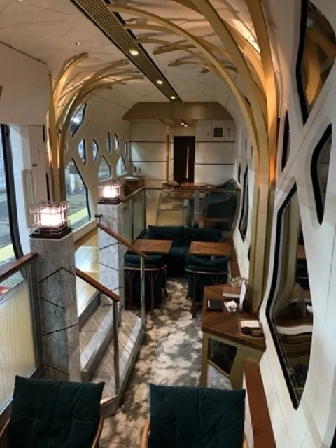 Train_Suite_Shiki-Shima_Lounge.jpeg