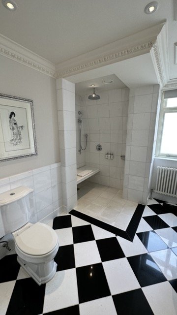 Savoy_London_Suite_Bathroom.jpeg