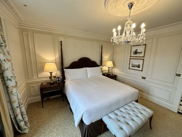 Savoy_London_Suite_Bedroom.jpeg