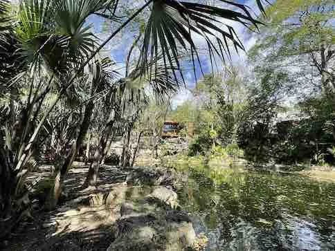 Chable_Yucatan_Cenote.jpg