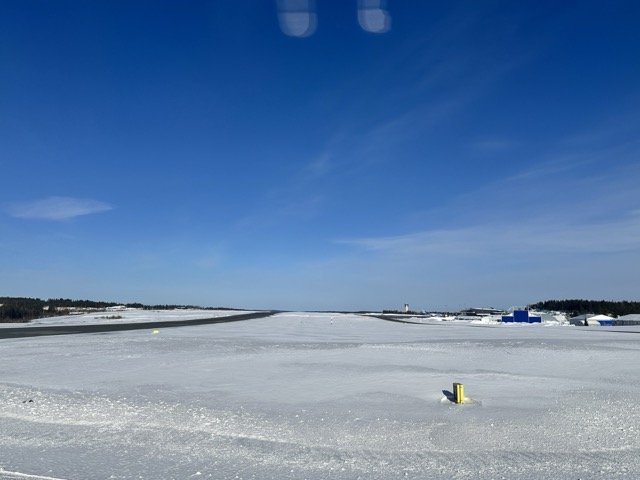 Finnair_Flight_Review_ThePrivateTraveller_Snow_Runway.jpeg