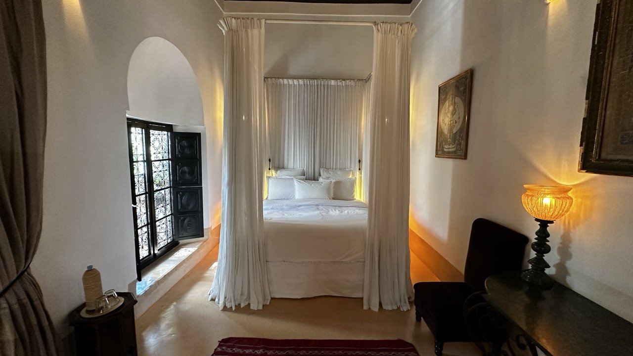 Review-LHotel-Marrakech-Fes-Suite.jpeg