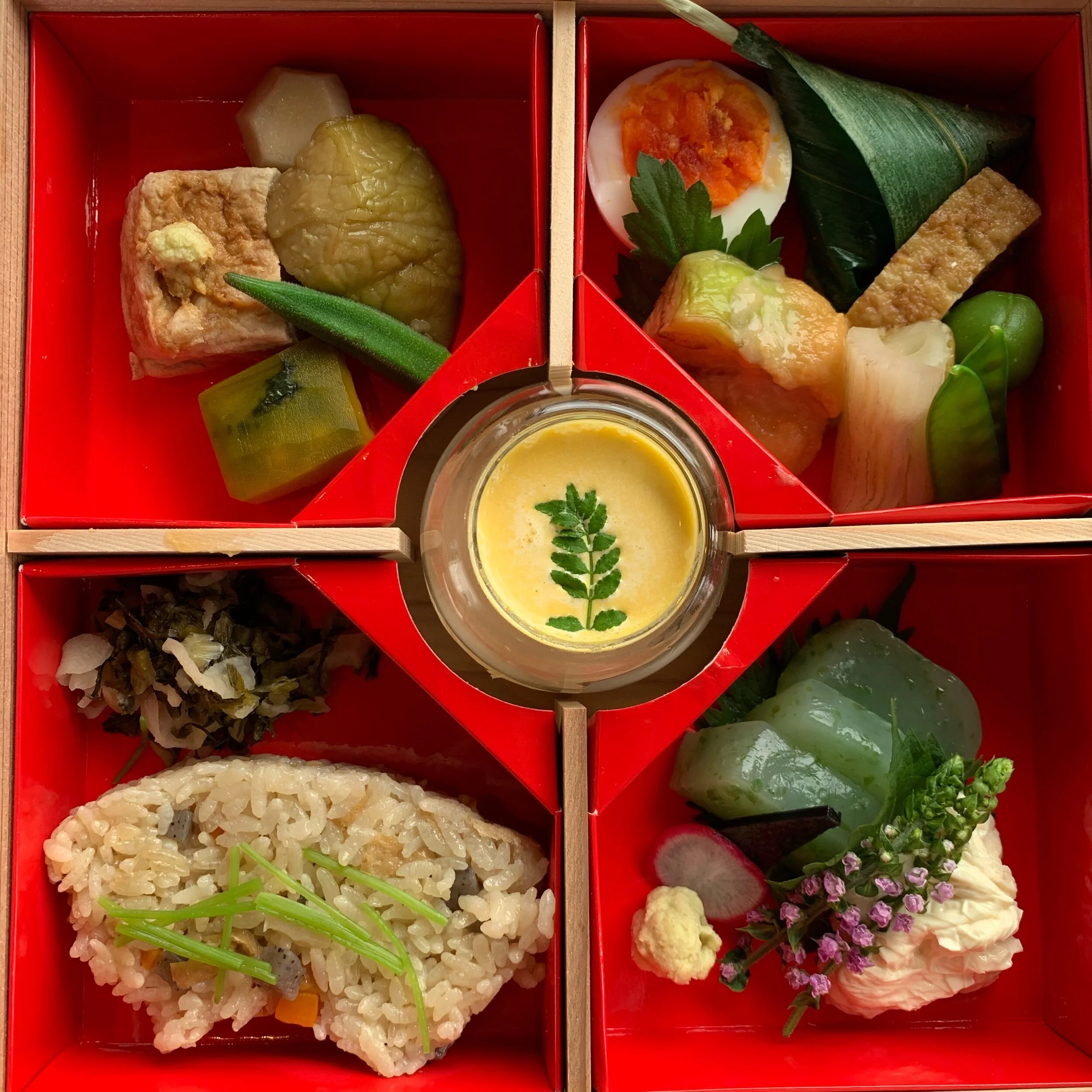 Train Bento box