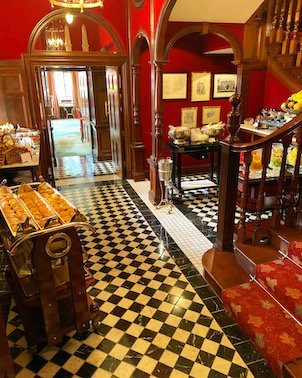 Hotel Review | The Milestone London | Royal Family neighbours | Luxury Old World Charm Hotel | The Private Traveller