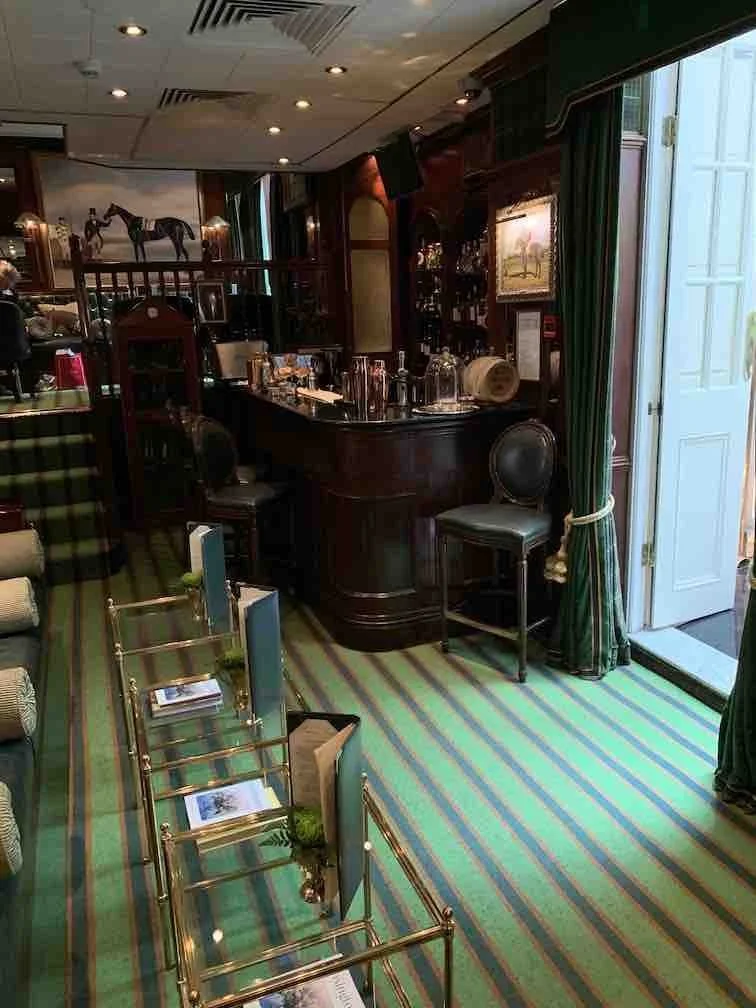 Hotel Review | The Milestone London | Royal Family neighbours | Luxury Old World Charm Hotel | The Private Traveller