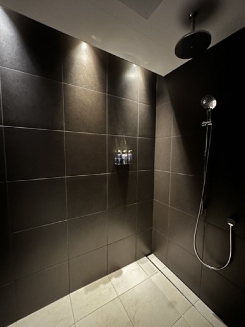 Gleneagles-Hotel-Spa-Shower.jpeg