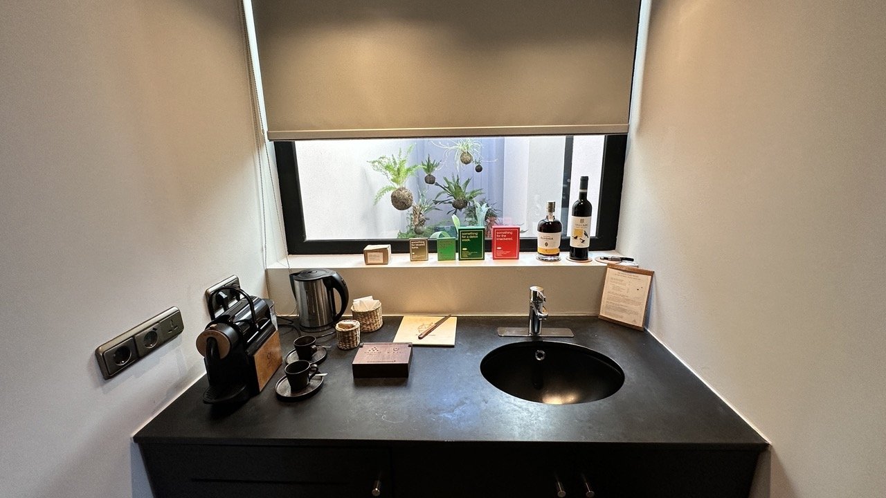 Six-Senses-Douro-Valley-Suite-Bar.jpeg