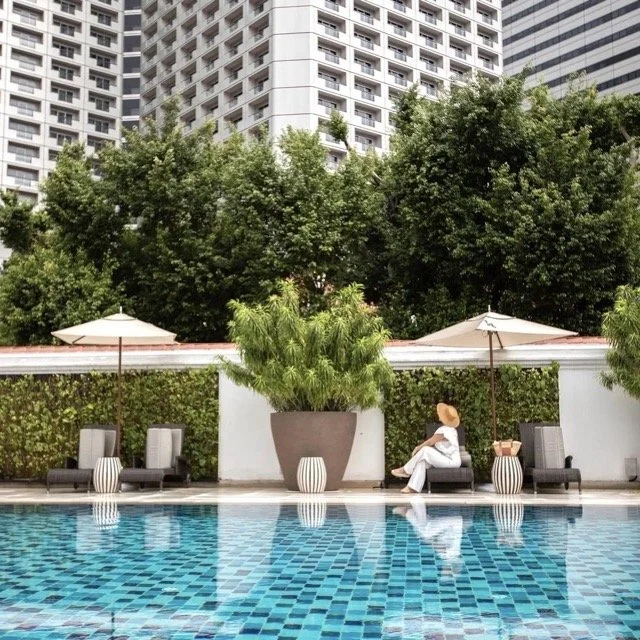 Raffles-Singapore-Outside-Pool.jpeg