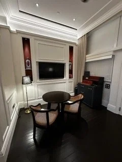 Raffles-Hotel-Singapore-Suite.jpeg