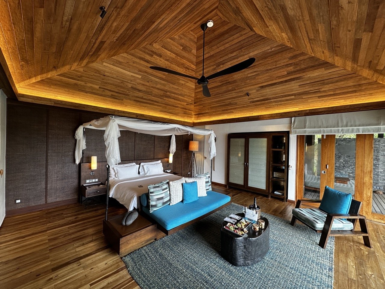 Six-Senses-Zil-Pasyon-Villa-Bedroom.jpeg