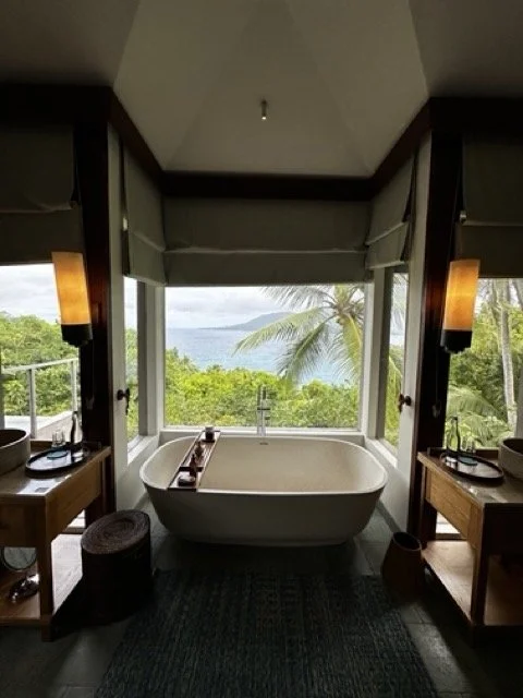Seychelles-Zil-Pasyon-Bathroom.jpeg