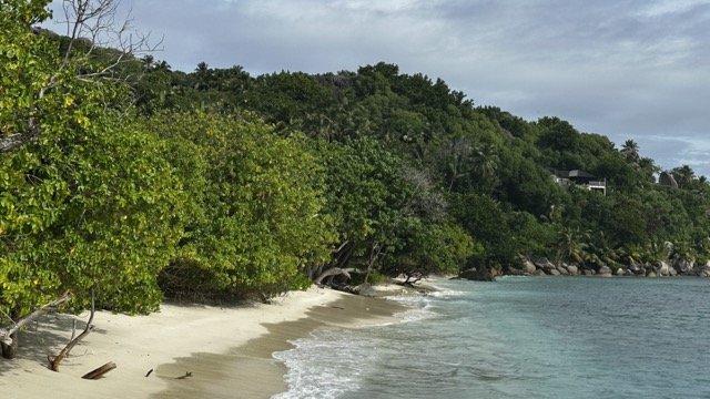 Seychelles-Zil-Pasyon-Beach.jpeg