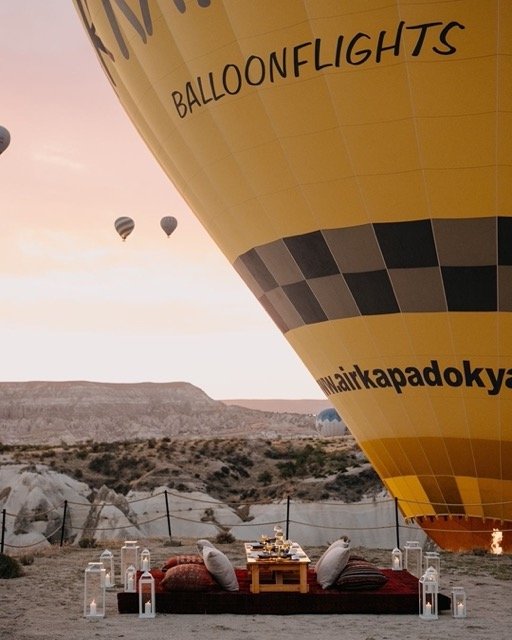 cappadocia-hot-air-balloon-setup.jpeg