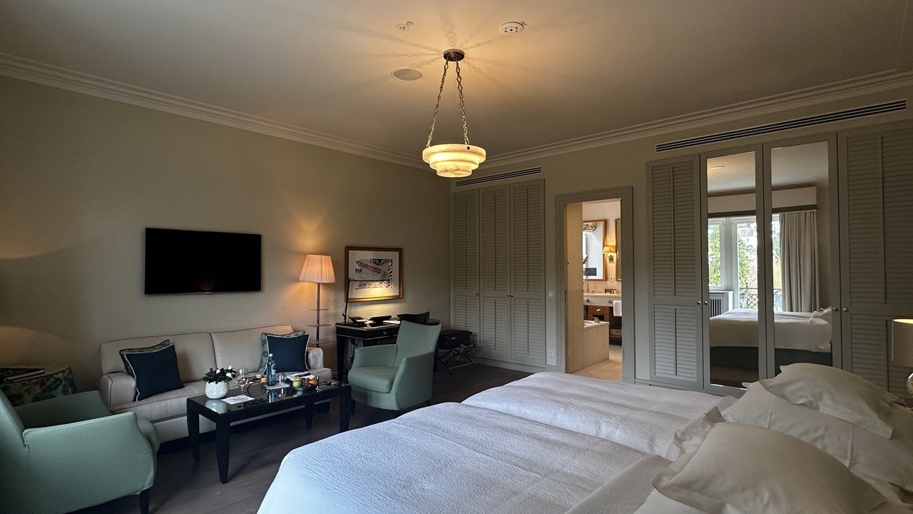 brenners-park-room-interior-design.jpeg