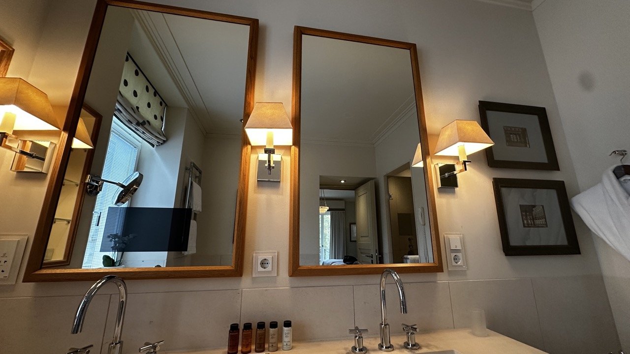 luxury-bathroom-design-brenners-park.jpeg