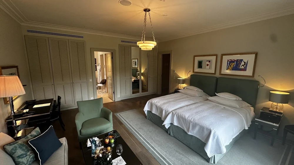 spacious-deluxe-room-brenners-park-review.jpeg