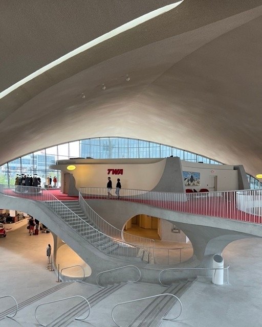 twa-hotel-main-terminal-interior.jpeg