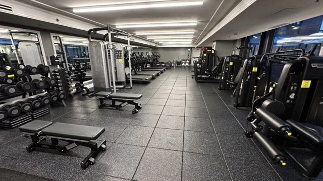 hotel-gym-strength-training-equipment.jpeg