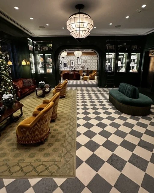 four-seasons-boston-luxury-lobby-design.jpeg