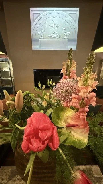 british-airways-first-class-lounge-floral-centrepiece.jpeg