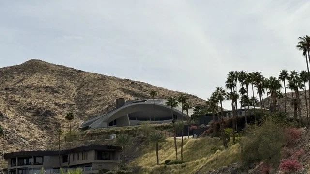 bob-hope-house-palm-springs.jpeg