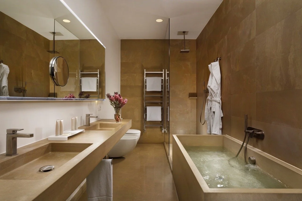 palazzo-montemartini-radisson-rome-modern-luxury-bathroom.jpeg