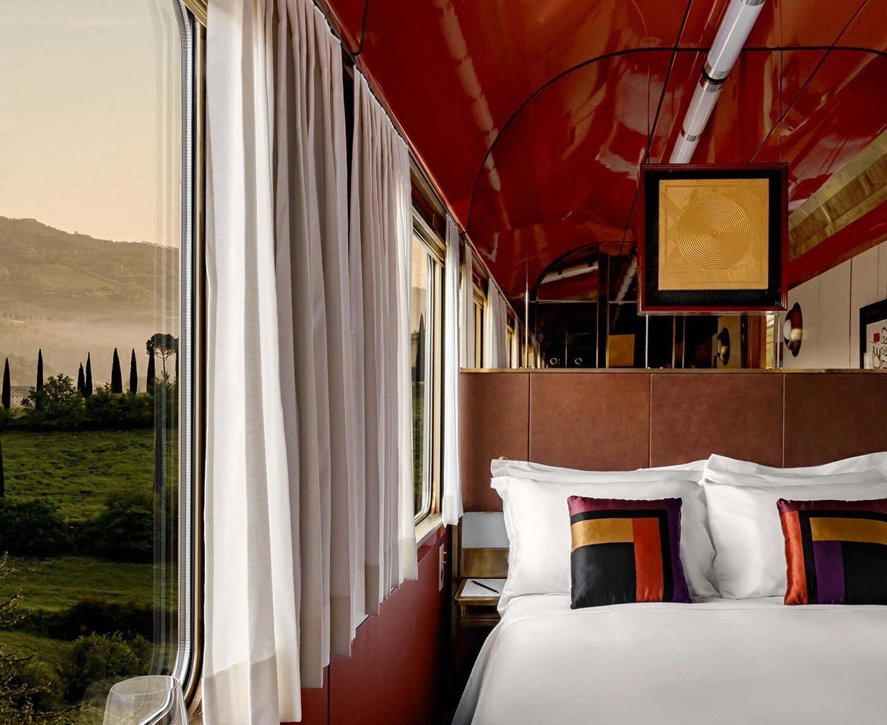 la-dolce-vita-orient-express-suite-window-view.jpeg