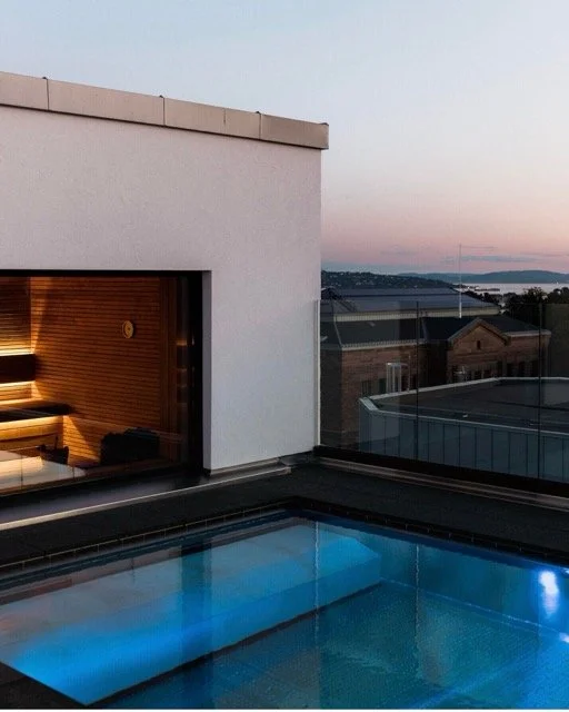 sommerro-house-oslo-rooftop-sauna-pool-sunset.jpeg