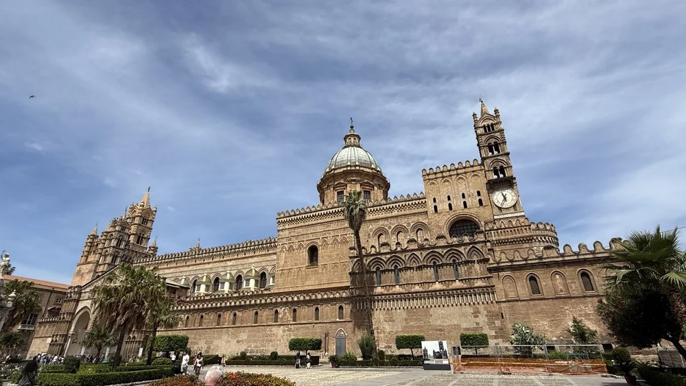 palermo-cathedral-exterior-architecture-wide-shot.jpeg