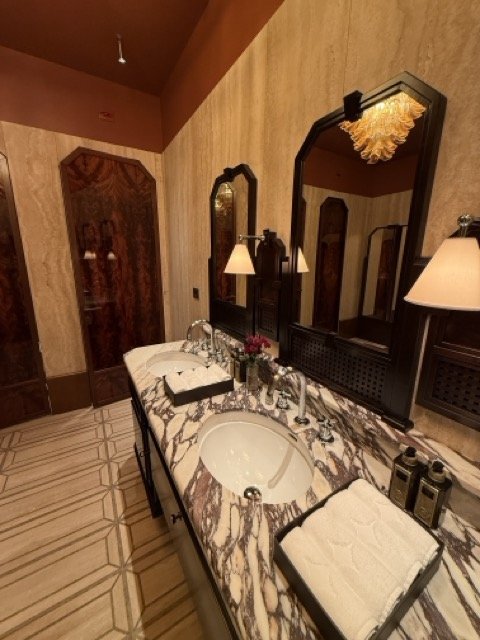 la-dolce-vita-orient-express-lounge-bathroom-double-vanity.jpeg