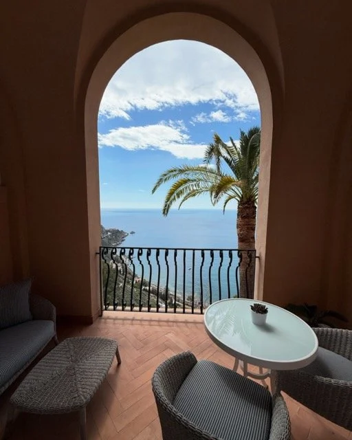 four-seasons-taormina-balcony-sea-view.jpeg