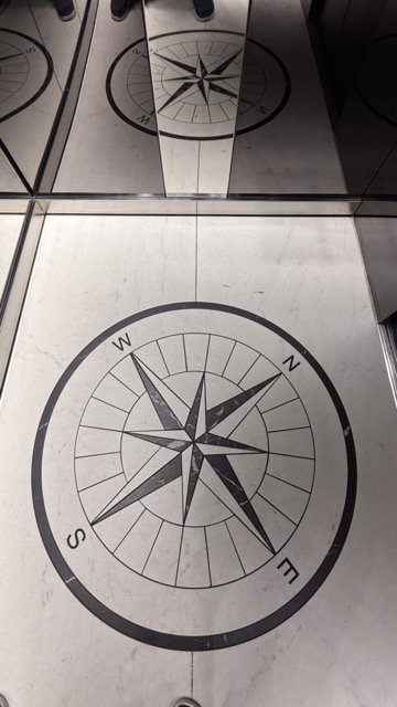 amerikalinjen-elevator-compass-detail.jpeg