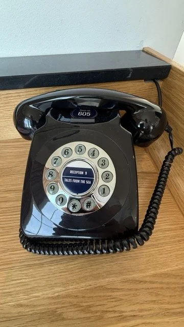 vintage-dial-telephone-hotel-amerikalinjen.jpeg