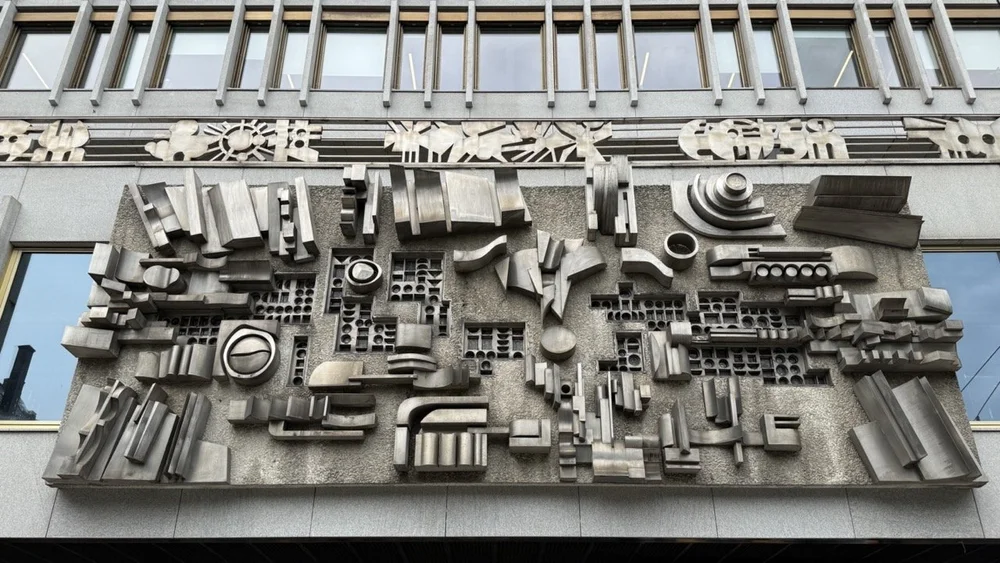 brutalist-wall-sculpture-central-oslo.jpeg