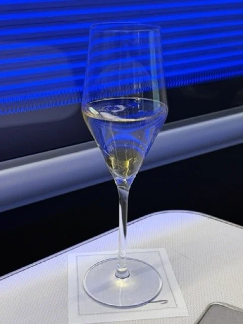 british-airways-first-class-champagne-welcome-drink.jpeg