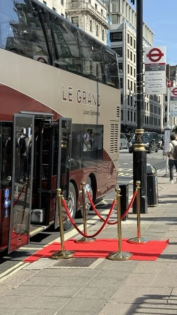 le-grand-sightseeing-bus-red-carpet-entry.jpeg